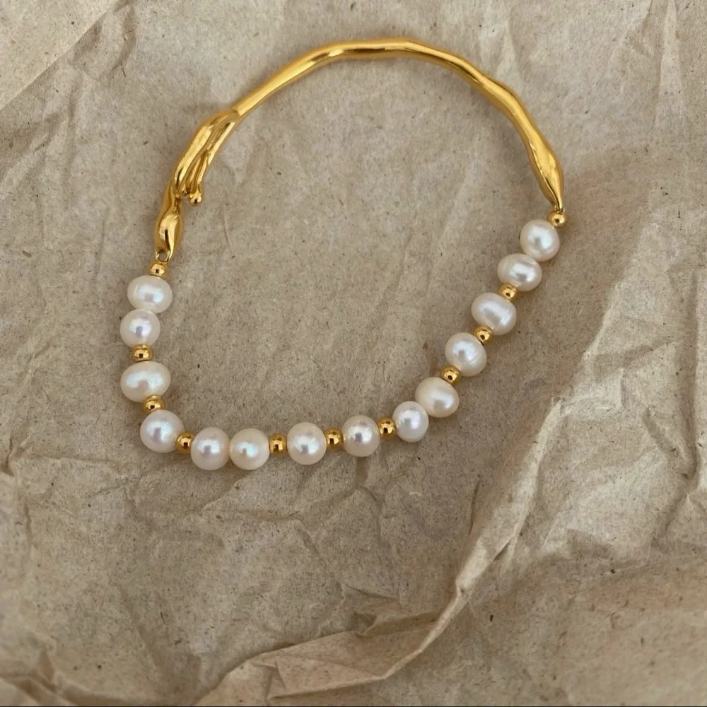 Gold and Pearl Bracelet 18k Gold and 925 Sterling Silver - Picture 3 of 6